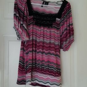 Ladies short sleeved top
